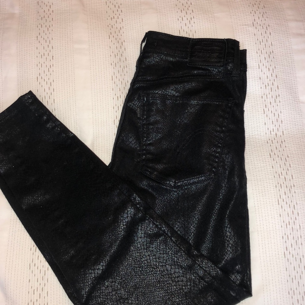 Levi’s Mile High Super Skinny